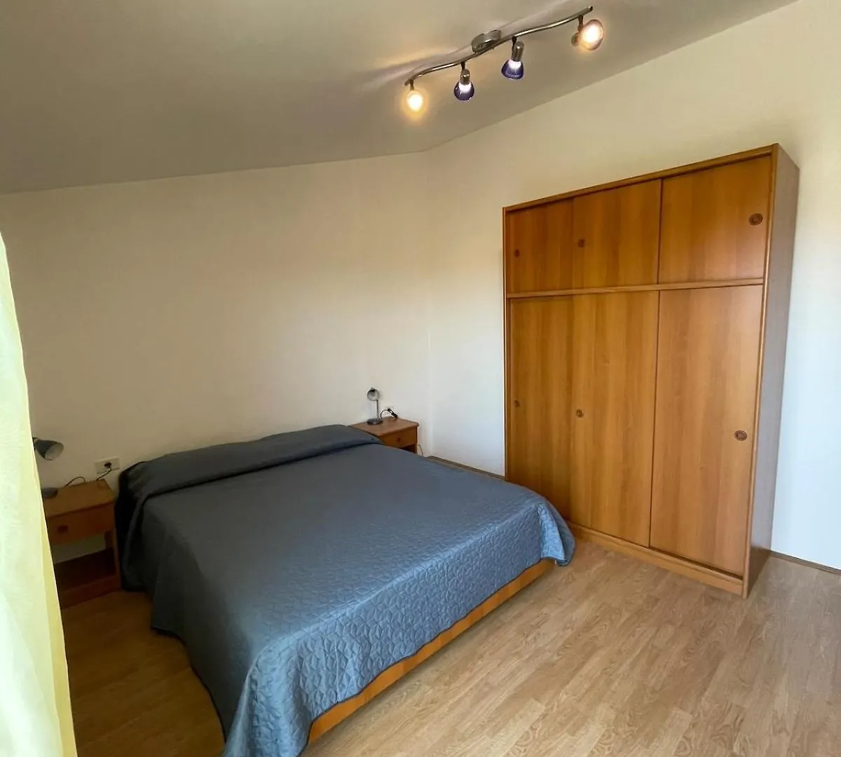 Sea Flat Gateway Apartment Peroj