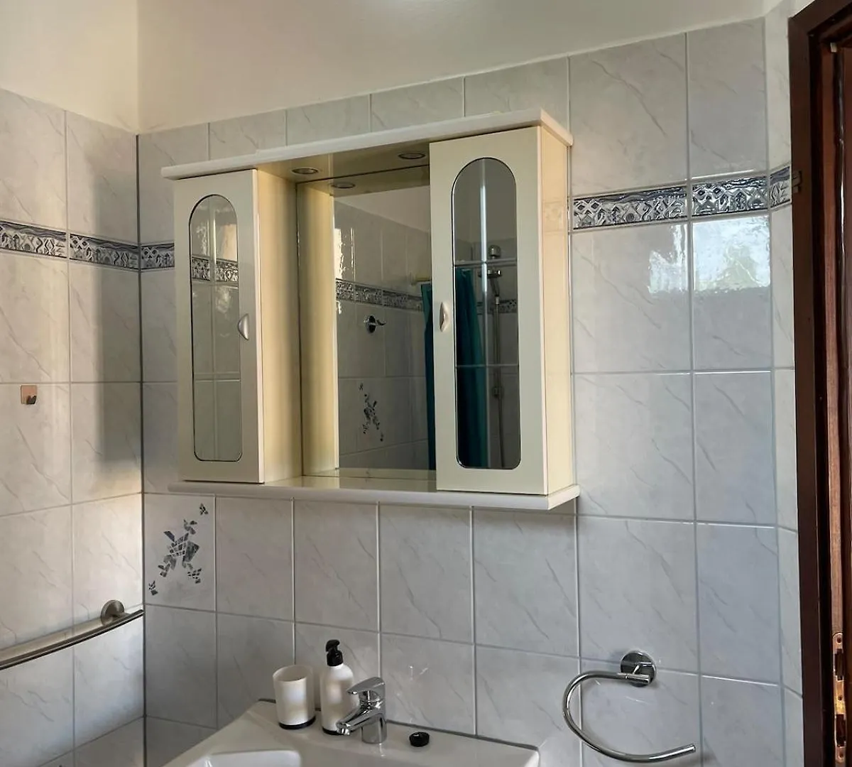 Sea Flat Gateway Apartment Peroj